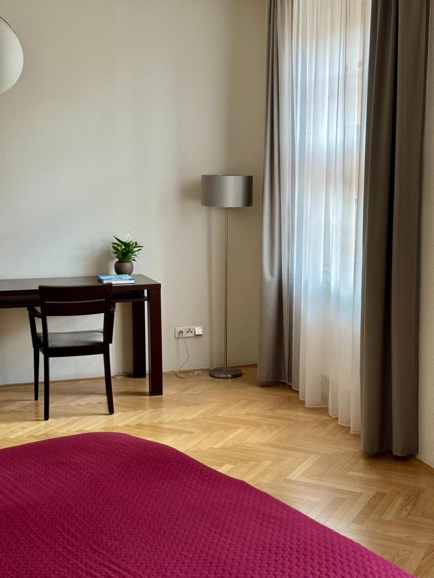 Rezidence Ostrovni Aparthotel Πράγα Εξωτερικό φωτογραφία